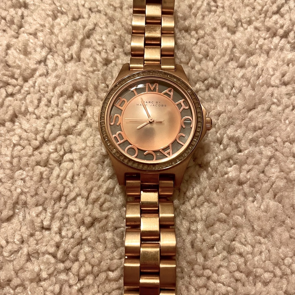 Marc Jacobs Rose Gold Watch - BATTERY NEEDED